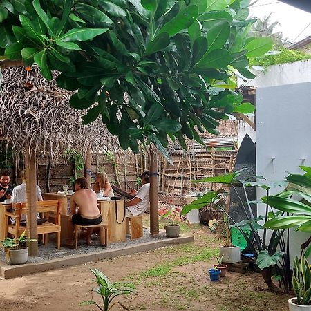 Bed and Breakfast Cosynsurf Matara Exterior foto