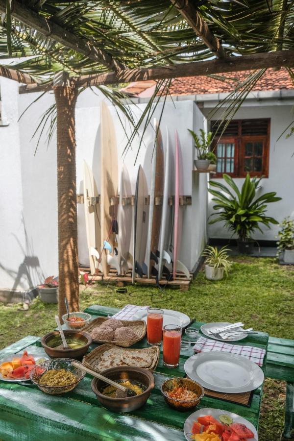 Bed and Breakfast Cosynsurf Matara Exterior foto