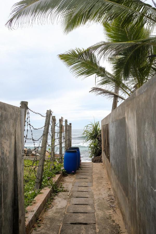Bed and Breakfast Cosynsurf Matara Exterior foto