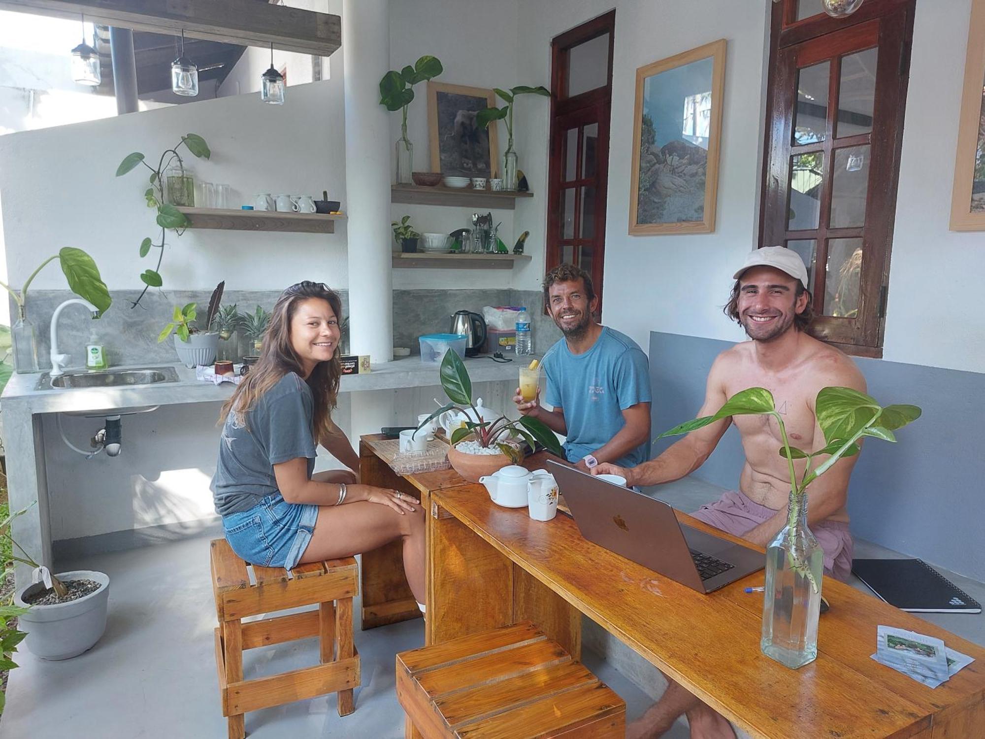Bed and Breakfast Cosynsurf Matara Exterior foto