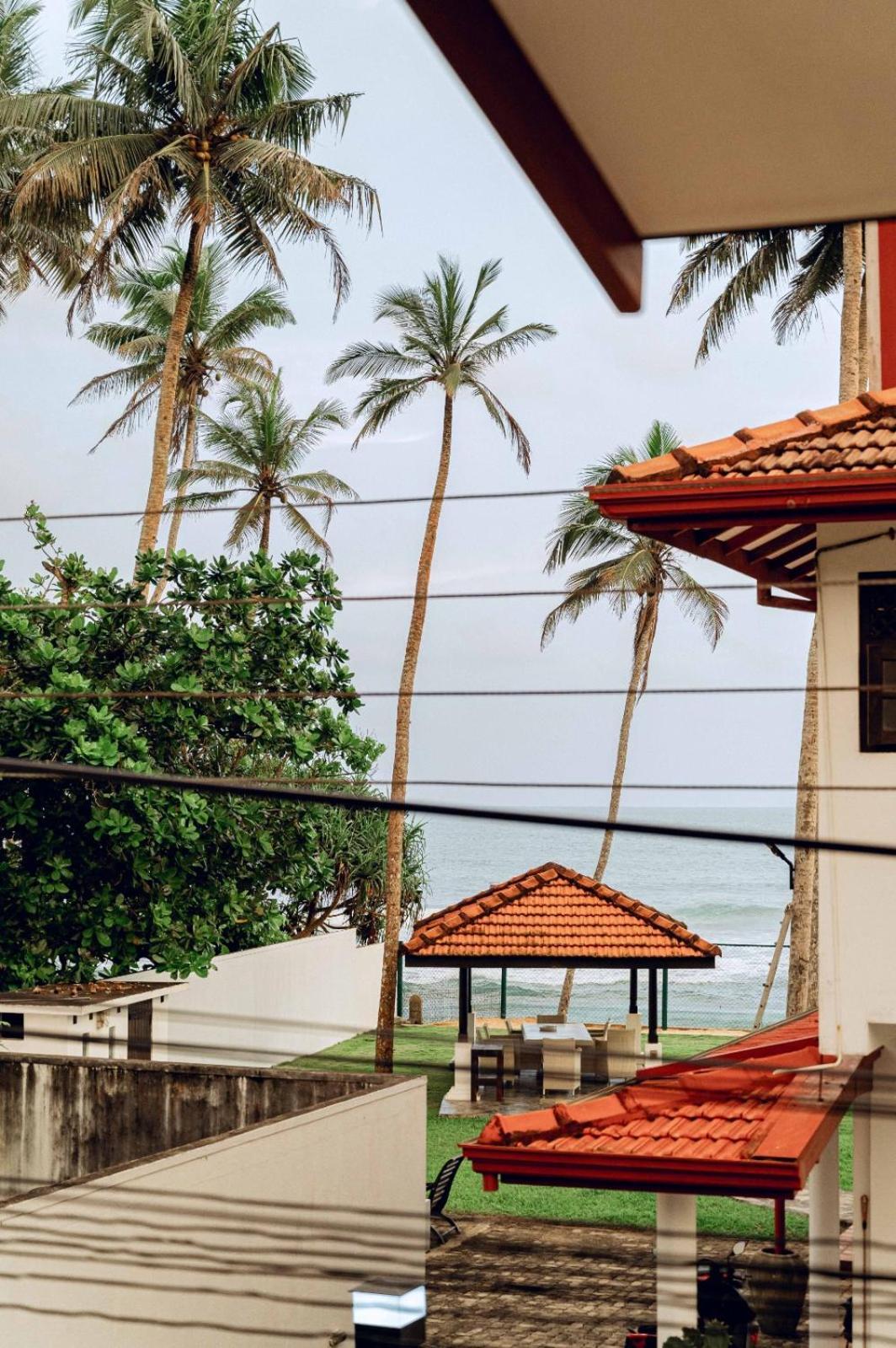 Bed and Breakfast Cosynsurf Matara Exterior foto