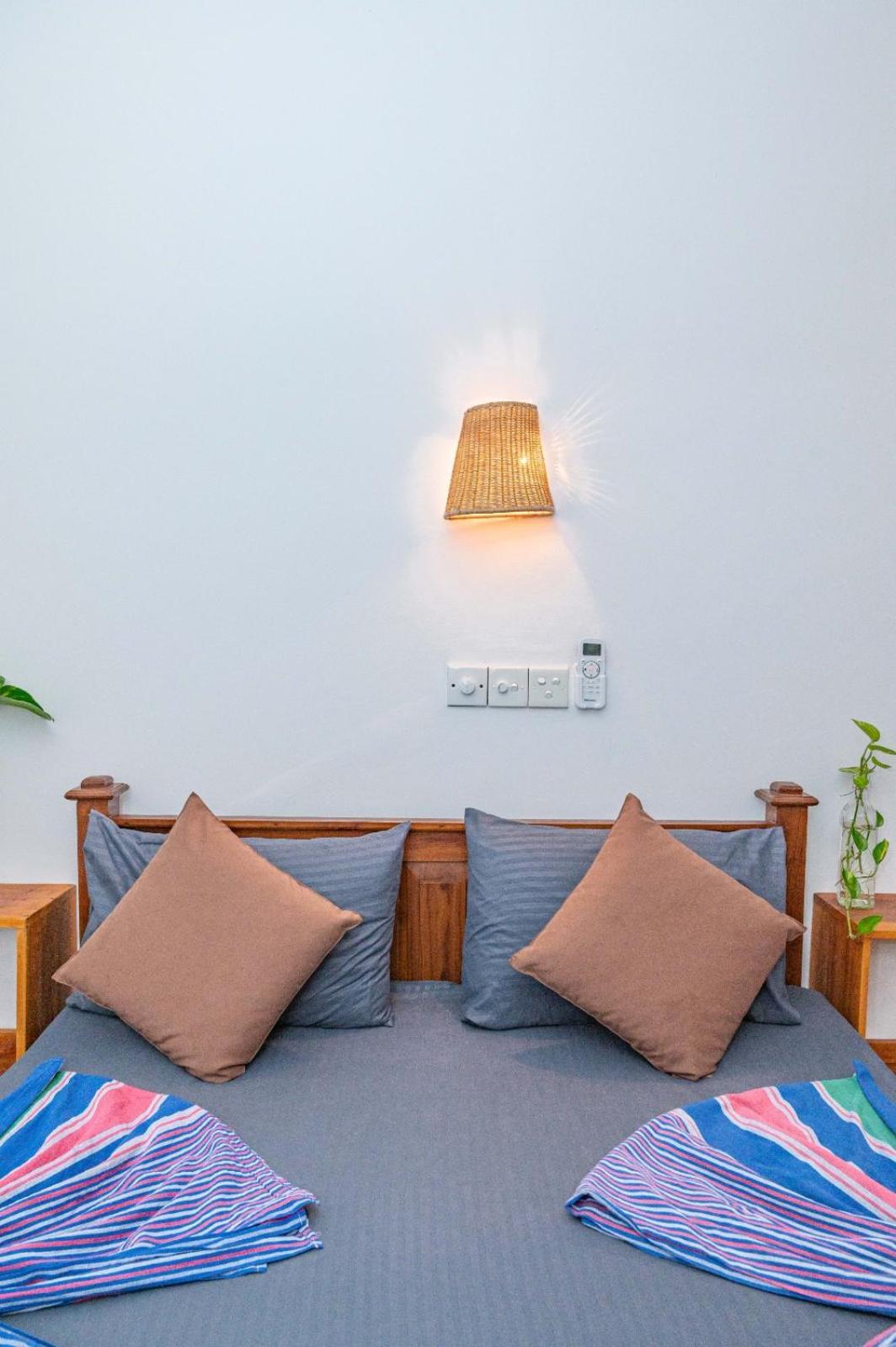 Bed and Breakfast Cosynsurf Matara Exterior foto